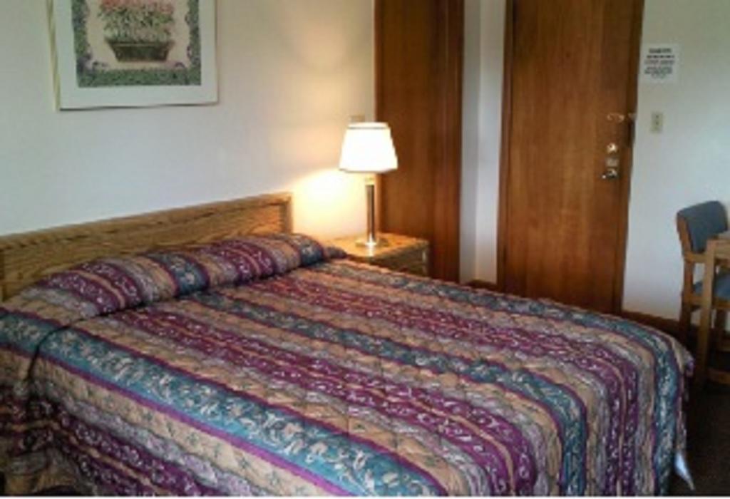 Colonial Inn Mercer-Grove City Pokój zdjęcie